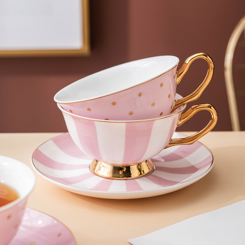 Mug Kopi Keramik Warna Pink de - Coffee Tea Games ulasan dan harga