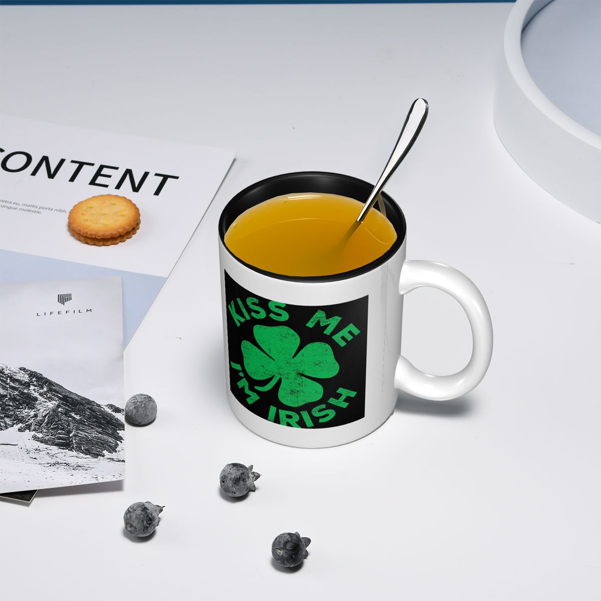 Cium Aku Aku Orang Irlandia Mu - Coffee Tea Me ulasan dan harga